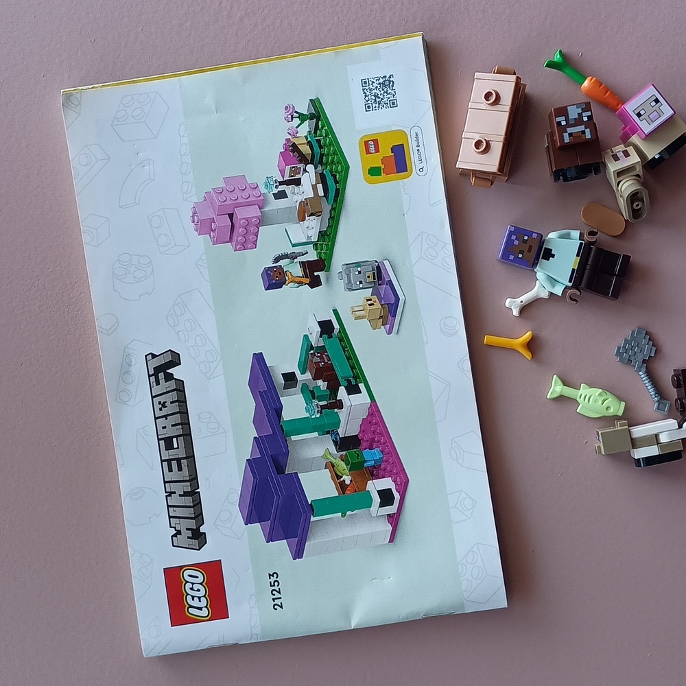 Lego Set Minecraft - Picture 5 of 8